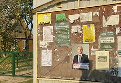 Rinkiminiai plakatai Padvarninkuose