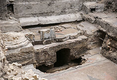 Vilniaus didžiosios sinagogos tyrimų vietoje pristatyti archeologiniai radiniai ir tyrimų rezultatai