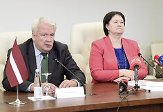 Žemės ūkio ministrės V.Baltraitienės ir Latvijos žemės ūkio ministro J.Duklavs spaudos konferencija