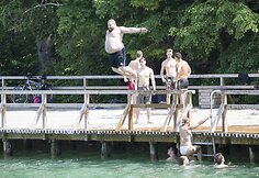 Vasari&scaron;ka kaitra prie Žaliųjų ežerų