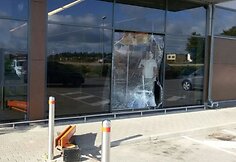 &Scaron;iąnakt Kauno rajone, Ringauduose, galimai keturi kaukėti asmenys bandė pavogti bankomatą, prane&scaron;a Kauno policija