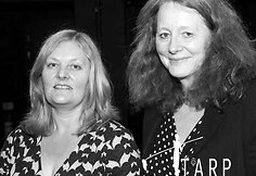 Lucy English ir Sarah Tremlettf