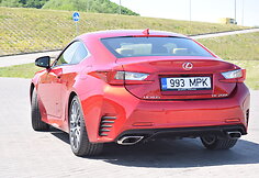 Naujasis &bdquo;Lexus RC200t&ldquo; automobilis
