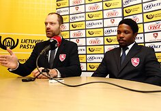 Rytis Davidovičius ir Vuyo Zangqa