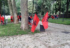 Albanijos rinktinės sirgaliai nudažė Lanso gatves