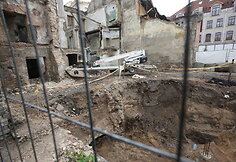 Raugyklos gatvėje archeologai aptiko galima karo laikų sprogmenį
