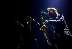 &bdquo;The Cinematic Orchestra&ldquo; koncerto akimirka