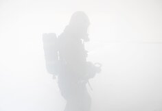 Vilniuje, buvusios įmonės &bdquo;Audėjas&ldquo; teritorijoje, vyko kontrolinės taktinės ugniagesių gelbėtojų pratybos. 