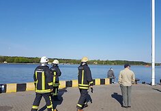 Gelbėtojai i&scaron; Kur&scaron;ių marių i&scaron;traukė negyvo žmogaus kūną