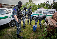 Policijos pareigūnai krečia įtariamųjų namus Šalčininkų rajone