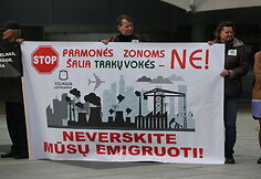 Trakų Vokės gyventojų piketas prie Vilniaus miesto savivaldybės