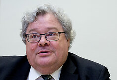 Reinhardas B&uuml;tikoferis
