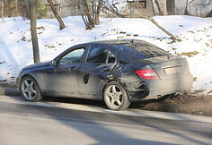 Antakalnio gatvėje susidūrė 4 automobiliai