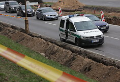 Geležinio vilko gatvėje aptiktas į sprogmenį panašus daiktas
