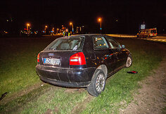 Sužeistą draugą į ligoninę vežę vyrai ma&scaron;iną sudaužė 