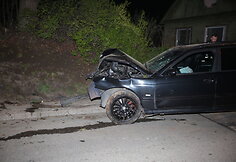 A.Kojelavičiaus gatvėje BMW avarijos metu sužaloti trys jaunuoliai