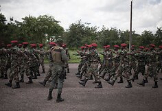 Rusų karo samdiniai apmoko Centrinės Afrikos Respublikos karius