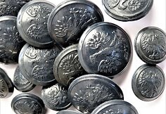 Sagų kolekciją papildė Lenkijos muitininko senos uniformos sagos