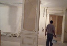 Vladimiro Putino rūmų koridorius su kokteilių baru