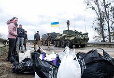 Ukrainiečiai grįžta į rusų karių suniokotas vietoves