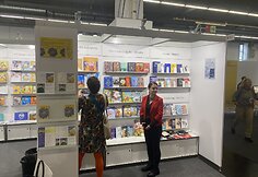 Pokalbiai Ukrainos stende Frankfurto knygų mugėje