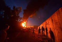 Kijevo apylinkėse degalų saugykloje po sprogimo kilusiame gaisre žuvo keli žmonės