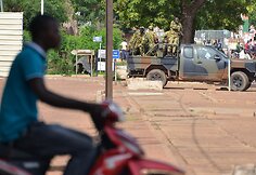 Burkina Fase prezidento gvardijos nariai sulaikė prezidentą, premjerą ir du ministrus
