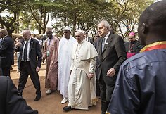 Centrinės Afrikos Respublikoje viešintis popiežius atvyko į mečetę