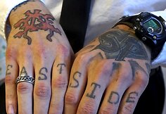 Buvusio gaujos nario tatuiruotės