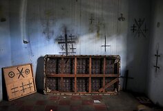 Salvadoro policija užpai&scaron;o gaujų paliekamus grafičius ir kitokius pie&scaron;inius