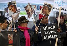 5. &bdquo;Black Lives Matter&ldquo; judėjimas JAV dėl policijos nekaltai nužudomų juodaodžių
