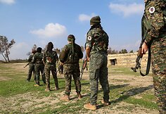 Prieš „Islamo valstybės“ džihadistus kovojančios kurdės