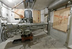 Nebenaudojami Šveicarijos bunkeriai paversti muziejais, restoranais ir sandėliais
