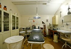 Nebenaudojami Šveicarijos bunkeriai paversti muziejais, restoranais ir sandėliais