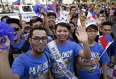 Manila pasitiko &bdquo;Miss visatos&ldquo; nugalėtoją &ndash; Pia Alonzo Wurtzbach