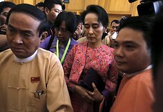 Mianmaro parlamente darbą pradeda Aung San Suu Kyi partija