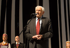 Valdas Adamkus