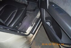 Automobilyje slėptos kontrabandinės cigaretės