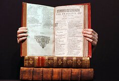 &bdquo;Christie's&ldquo; aukcione bus parduodamas pirmasis Shakespeare'o kūrinių rinkinys