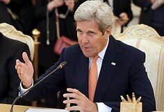 Johnas Kerry susitiko su Sergejumi Lavrovu
