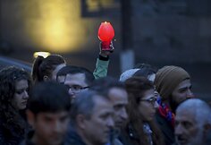 Armėnijoje į demonstraciją dėl neramumų Kalnų Karabache susirinko tūkstančiai