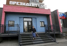 Putiną garbinanti kavinė Krasnojarske