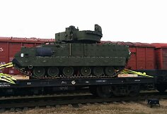 Karinė technika &Scaron;iaulių geležinkelio stotyje