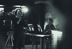 Gintarė Šmigelskytė ir Justas Čeponis. Koncerto „La Vie Boheme“ @ „Que pasa“ akimirka