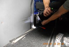 Mikroautobuse slėpta cigarečių kontrabanda