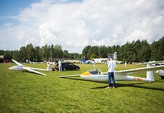 Sėkmingai startavo istorinis skrydis „Drauge sklandytuvais virš Baltijos šalių“