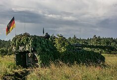 Lietuvos kariuomenės savaeigės haubicos PzH2000 pratybose &bdquo;Ugninis griausmas&ldquo;