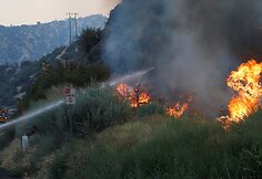 Kalifornijoje siaučiant dideliems krūmynų gaisrams paskelbta didelė evakuacija