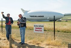Nukrito didžiausias pasaulyje orlaivis &bdquo;Airlander 10&ldquo;