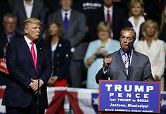 Nigelas Farage'as dalyvavo respublikonų kandidato į JAV prezidentus Donaldo Trumpo kampanijos renginyje Misisipės valstijoje
